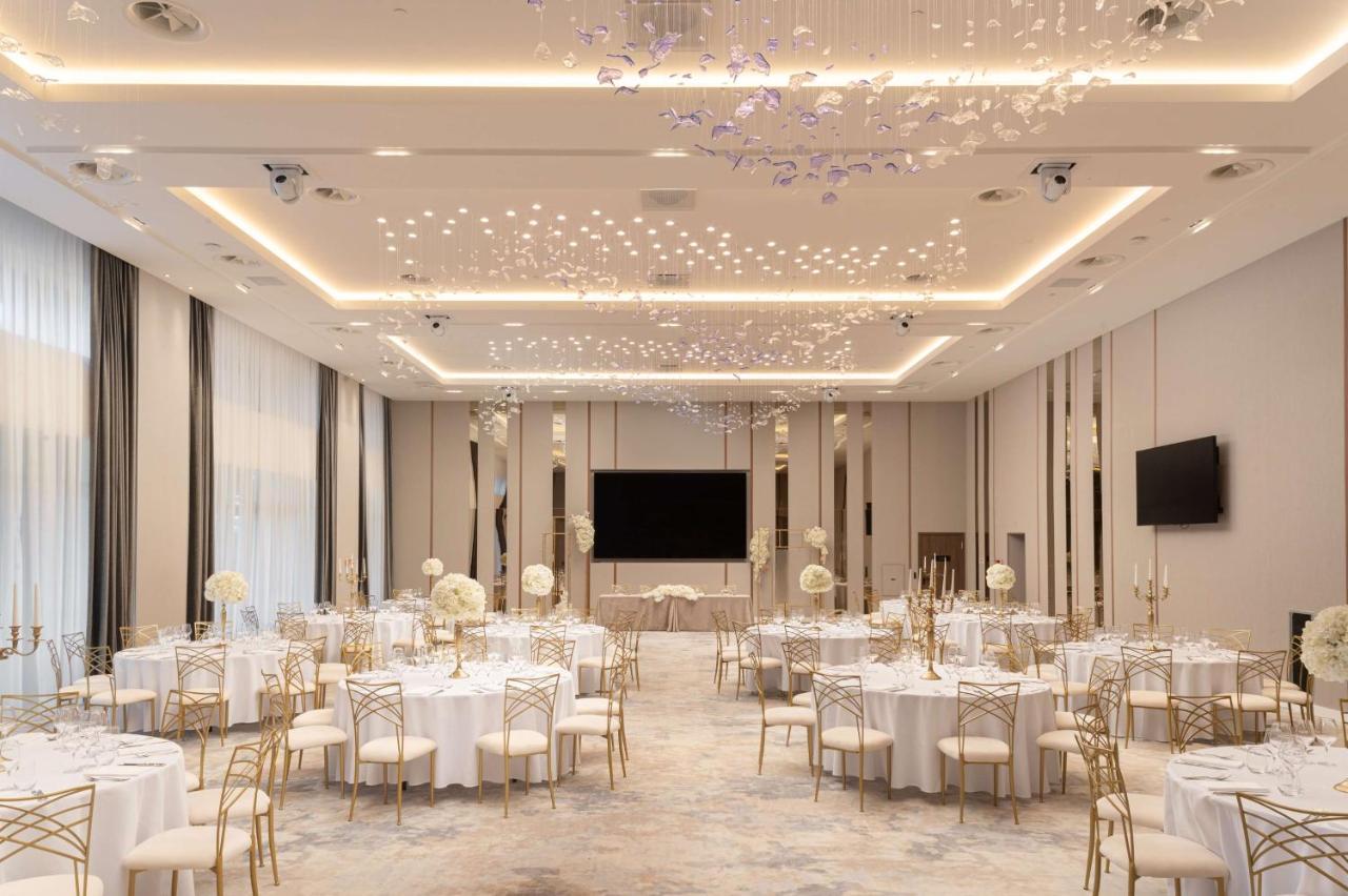 Radisson Blu Hotel, Cluj Cluj-Napoca Exterior foto The ballroom