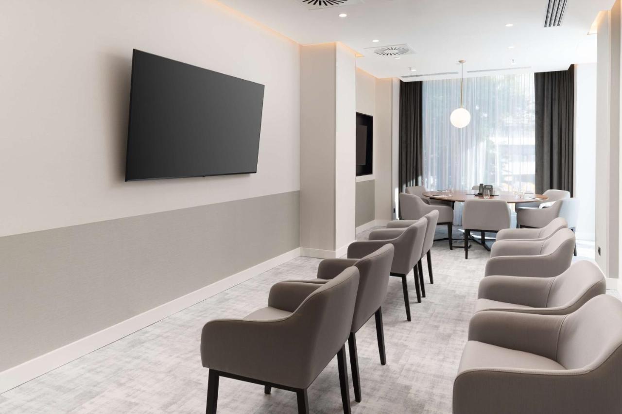 Radisson Blu Hotel, Cluj Cluj-Napoca Exterior foto 3D interior rendering of a waiting room
