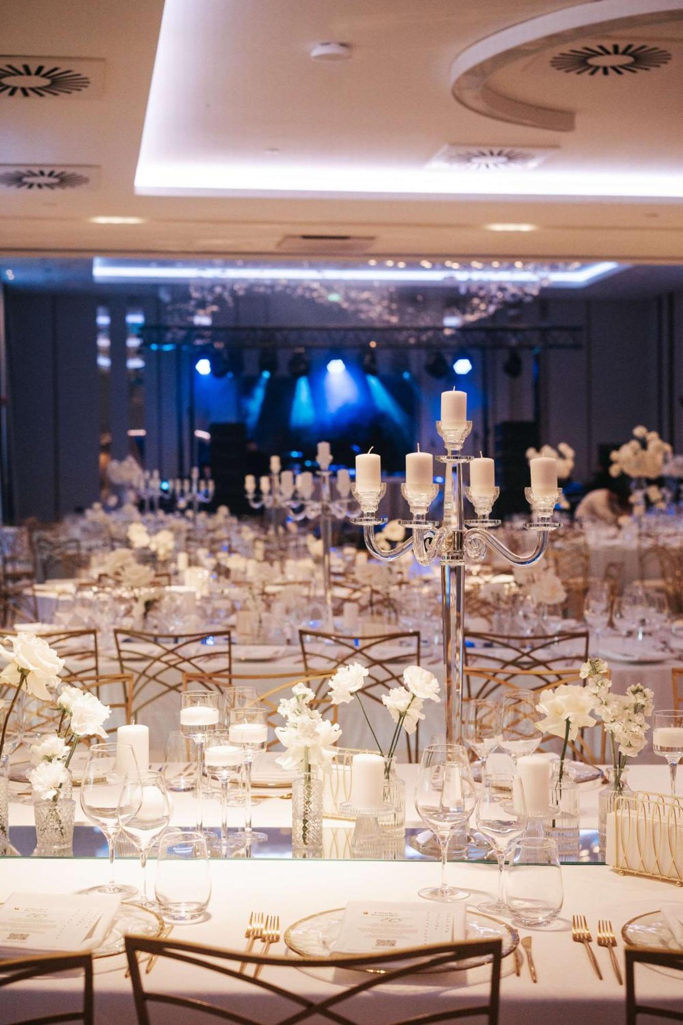 Radisson Blu Hotel, Cluj Cluj-Napoca Exterior foto The ballroom at the 2016 awards ceremony